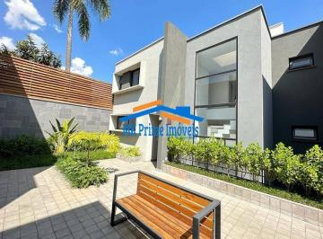 Casa · 401m² · 4 Quartos · 4 Vagas · Linda Casa Nova em Condomínio no Campo Belo com 435m², 4 Suítes e 4 Vagas!