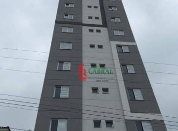 06a811ec081a5763bb41c65fc8d90c651c62e697 · Apartamento a 550 metro do metro