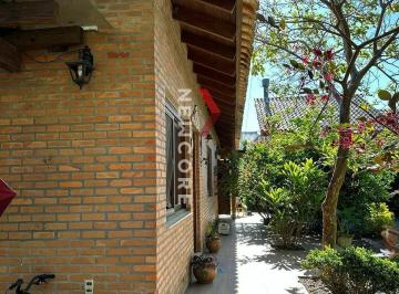 Casa · 260m² · 3 Quartos · 2 Vagas · Casa de condomínio em Rodovia Tapir Rocha, 6614 - São Lucas - Viamão/RS