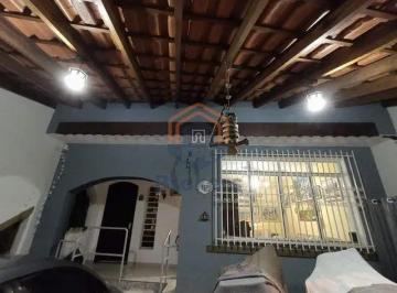 Casa · 300m² · 5 Quartos · 2 Vagas · Casa Sobrado em Bela Vista - Jundiaí, SP