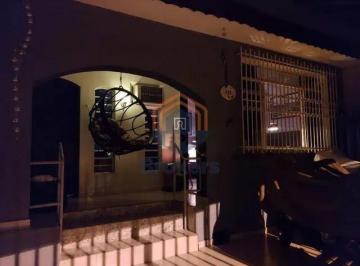 Casa · 300m² · 5 Quartos · 2 Vagas · Casa Sobrado em Bela Vista - Jundiaí, SP