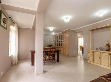Casa · 288m² · 4 Quartos · 3 Vagas · Casa 4 Quartos próximo ao centro com Edícula e J