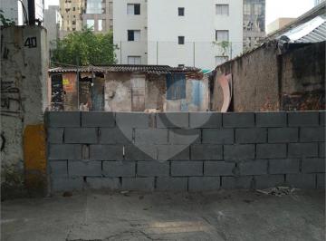 Área de Serviço · Terreno à venda em Vila olímpia - SP