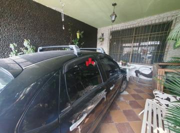 Casa · 200m² · 3 Quartos · 1 Vaga · Casa Térrea no Tatuapé, em terreno com 280m², 3 dormitórios, 3 banheiros, 2 salas, quintal, 1 vaga.