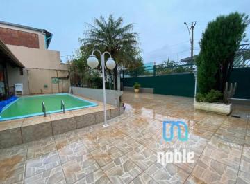 Casa de 3 quartos, Santa Maria · SANTOS DUMONT - CASA DE QRI - ESQUINA - PISCINA - 3 QTS - 6 VAGAS
