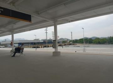 Comercial , Rio de Janeiro · Galpão/ Depósito / Armazém/ Cozinha / Banheiros.