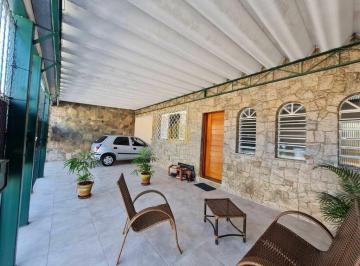 Casa · 265m² · 5 Quartos · 5 Vagas · Casa à venda no bairro Independência - Taubaté/SP
