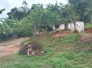 Foto 01 · Chácara com ótima localização em São Lourenço da Serra medindo 1.620,00 m²