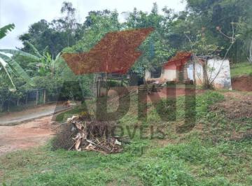 Foto 01 · Chácara com ótima localização em São Lourenço da Serra medindo 1.620,00 m²