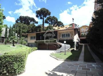 Casa · 549m² · 4 Vagas · CASA 5 DORMITÓRIOS NO CENTRO DE CANELA