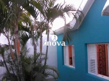 Casa · 181m² · 4 Quartos · 2 Vagas · Casa à venda, 4 quartos, 2 suítes, 2 vagas, Fabrício - Uberaba/MG