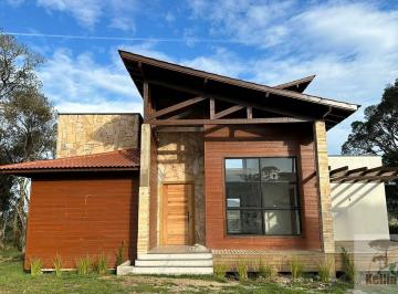 Casa · 170m² · 3 Quartos · Casa à venda no bairro Interior - Urubici/SC