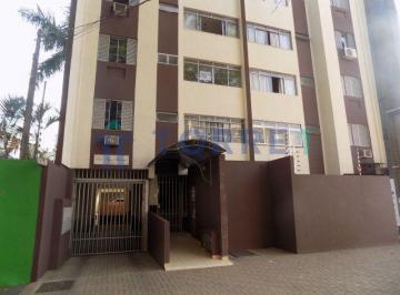 Apartamento de 2 quartos, Maringá · Apartamento na Zona 03 - a uma quadra do Centro