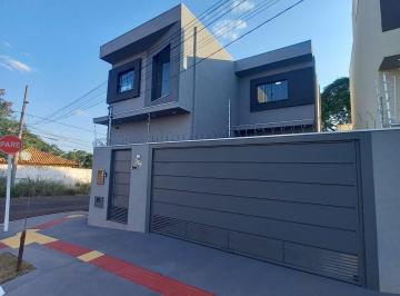 Casa · 117m² · 3 Quartos · 3 Vagas · Casa Sobrado - 3 quartos sendo 1 suite