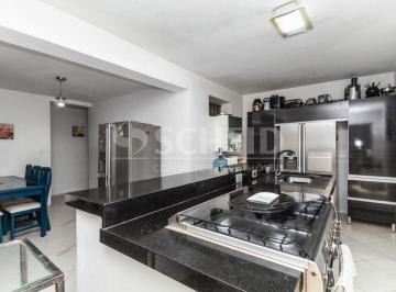 Casa · 157m² · 4 Quartos · 4 Vagas · Casa Versátil de 157m² na R. Afonso Bandeira de Melo!