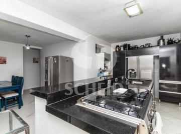 Casa · 157m² · 4 Quartos · 4 Vagas · Casa Versátil de 157m² na R. Afonso Bandeira de Melo!