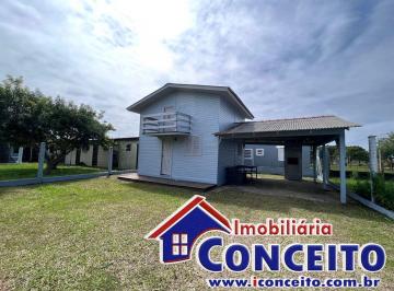 Casa de 3 quartos, Imbé · XC555 - Residência de madeira localizada no balneário Albatroz