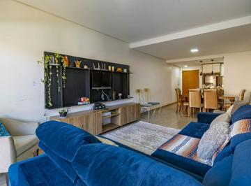 Apartamento de 2 quartos, Gramado · Lindo Apto Mobiliado e Decorado, 2 dorm. 1 suíte, 75m², Carniel, Gramado - RS