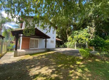 Casa de 4 quartos, São Sebastião · Casa a Venda à 500 metros da praia