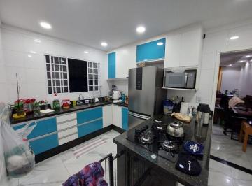 Casa · 125m² · 2 Quartos · 2 Vagas · Sobrado com 2 dormitórios à venda, 125 m² por R$ 660.000 - Jardim Popular - Arujá/SP
