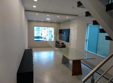 Casa de 3 quartos, São Paulo · Descubra seu novo lar neste sobrado de 165m²