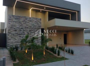 Fachada imponente estilo moderno ·  Casa no Condomínio Terra Vista à venda