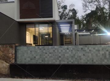 Foto 41 · Casa a venda em Atibaia, com 03 dormitórios, 03  suítes e 01  master, sala ampla com cozinha integra