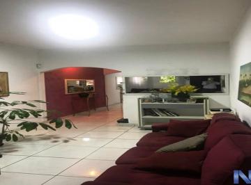 ce634879-24b5-4813-9a99-807825de5454-IMOBILIARIA_NEWTON_ALVAREZ_SOBRADO_VILA_MARIANA_97211.JPG · METROS, HOSPITAL SANTA CRUZ, COLÉGIOS, COMÉRCIOS. 