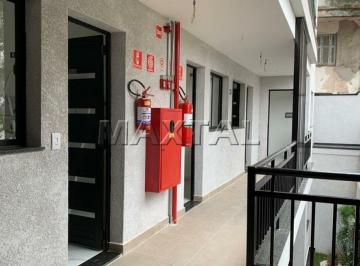 Apartamento · 33m² · 1 Quarto · Apartamento novo de 1 dormitório na cobertura de 33m² em condomínio fechado, com quintal privativo.