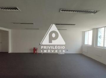Comercial · 74m² · Sala comercial à venda no Centro do Rio de Janeiro. 