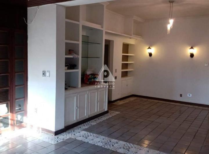 Foto do imóvel - Privilégio Imóveis vende: Descubra o refúgio perfeito no coração de Santa Teresa! Esta.
