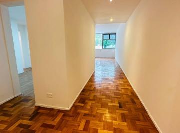 Apartamento de 4 quartos, Rio de Janeiro · Apartamento de 4 quartos na Praça Eugenio Jardim em Copacabana