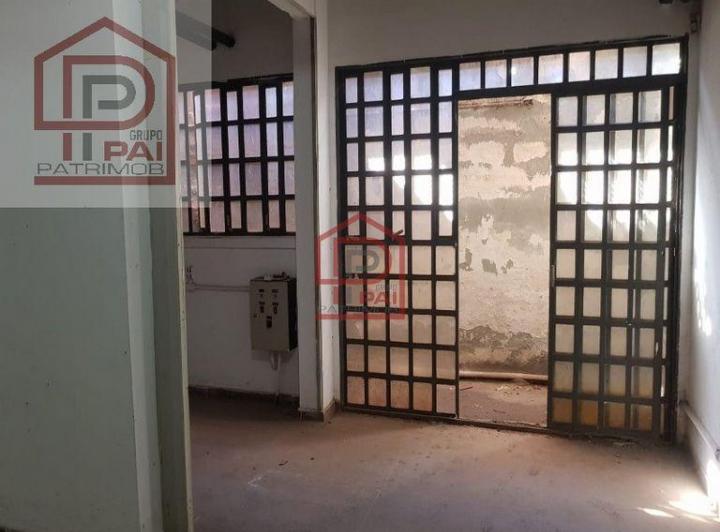 Loja / Salão / Ponto Comercial com ar condicionado, 490 m² na Zona