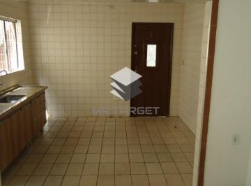01 · Casa pronta a venda no Parque Itaberaba; 3 dormitórios; 2 banheiros; 2 vagas; 250m²; próximo ao Hosp