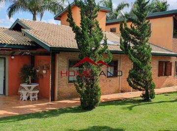 Casa de 3 quartos, São Roque · Imóvel à venda com piscina, salão de jogos e quadra privativa
