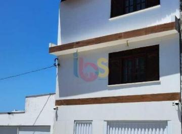 Casa · 300m² · 3 Quartos · 2 Vagas · Casa com Vista mar