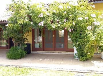 Casa de 4 quartos, Indaiatuba · Chácara Residencial / Recanto das Flores