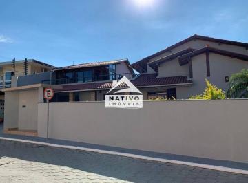 Casa · 470m² · 5 Quartos · 5 Vagas · Casa