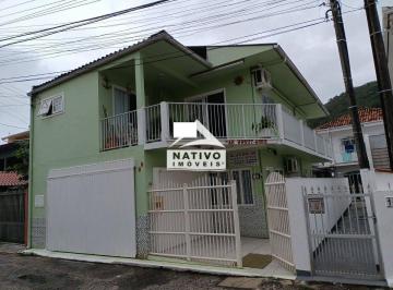 Casa · 4 Quartos · 1 Vaga · Casa