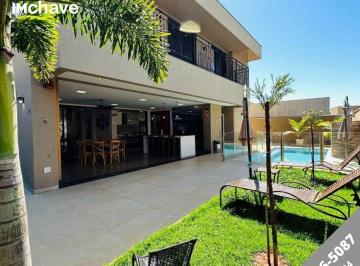 Foto 01 · Vendo Casa no Eco Village II com 5 suítes, piscina, Energia Solar, Fino Acabamento e Rica em Armário