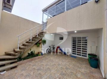 Casa · 214m² · 3 Quartos · 2 Vagas · Casa à venda no Campo Grande com 3 dorms 2 vagas e área gourmet