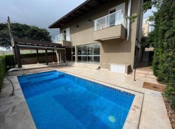 Casa · 231m² · 3 Quartos · 4 Vagas · Casa com 3 quartos à venda, no Condomínio Jardins Barcelona - Uberlândia/MG