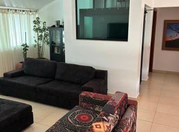 Casa · 500m² · 4 Quartos · 5 Vagas · Casa com 4 quartos à venda no Bairro Jardim Karaíba - Uberlândia/MG