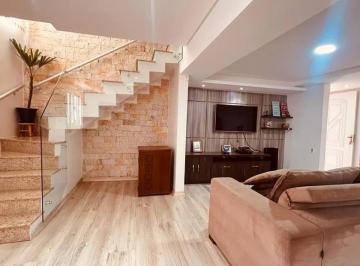 Casa · 272m² · 3 Quartos · 2 Vagas · Casa | 03 Dormitórios | Rio Branco
