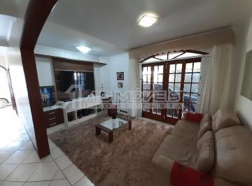 15460-3.jpg · Casa de 2 Pavimentos com 3 Dormitórios e Piscina no Bairro Trindade em Florianópolis