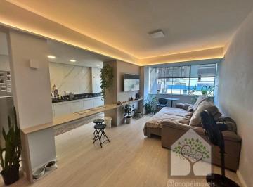 Apartamento · 63m² · 2 Quartos · Apartamento com 2 quartos e sacada na Trindade