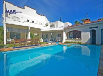 a089e3f424001db731f1ae4c196922704b47b498 · Casa à venda no Jardim Acapulco em Guarujá - Mar Imóveis Prime