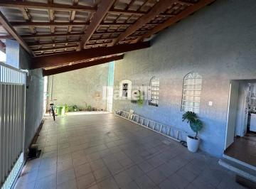 Casa · 222m² · 3 Quartos · 2 Vagas · Casa à venda, 3 quartos, 1 suíte, 2 vagas, Jardim América - Taubaté/SP