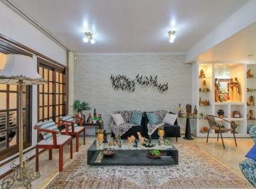 Foto 04 · Maravilhosa casa à venda em Porto Alegre-RS, bairro Cavalhada, 3 quartos, 1 suíte, 6 banheiros, 4 va