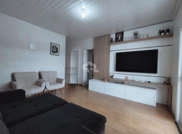 470127_ii279p4j_470127653f05ce481e4.jpg · Casa com 3 moradias em amplo terreno